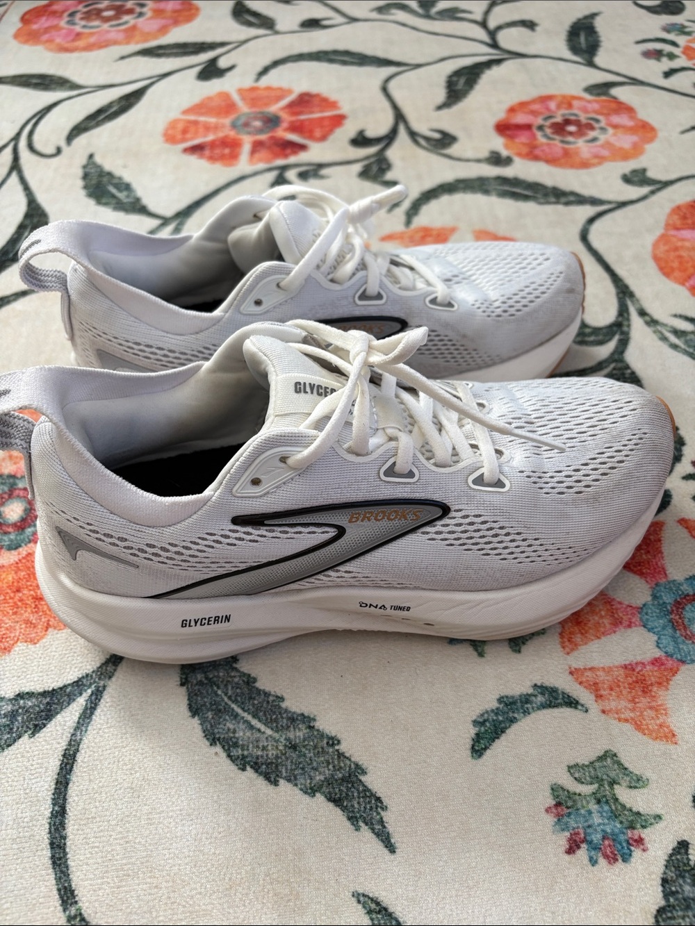 Brooks glycerin 22 size 8